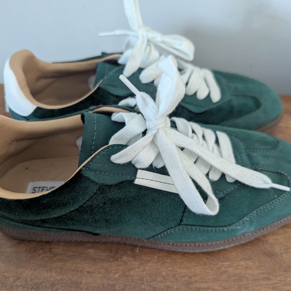 Steve Madden Green Velvet Emporia Sneakers with White Laces